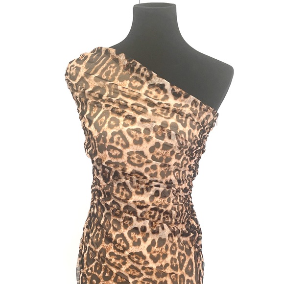 NWT - LEOPARD PRINT ONE-SHOULDER MIDI DRESS - Picture 5 of 8